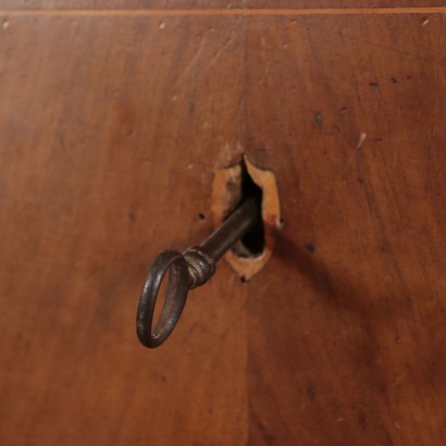 Pecho de cajones '800