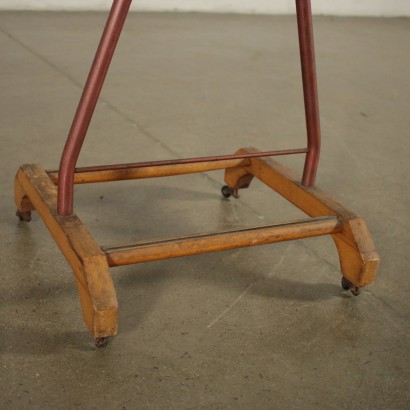 antigüedades modernas, antigüedades de diseño moderno, perchas de ropa, perchas de ropa de antigüedades modernas, perchas de ropa de antigüedades modernas, perchas de ropa italianas, perchas de ropa vintage, perchas de ropa de los años 60, perchas de ropa de diseño de los años 60