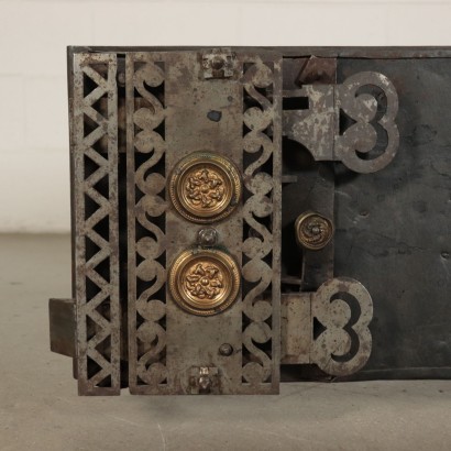 Safety deposit box