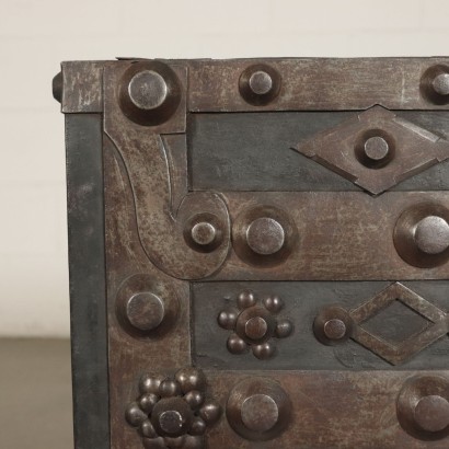 Safety deposit box