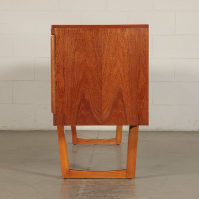 modernariato, modernariato di design, credenza, credenza modernariato, credenza di modernariato, credenza italiana, credenza vintage, credenza anni '60, credenza design anni 60