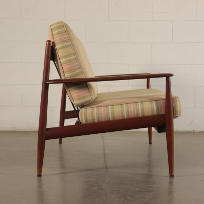 modernariato, modernariato di design, divano, divano modernariato, divano di modernariato, divano italiano, divano vintage, divano anni '60, divano design anni 60