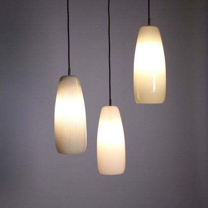 modernariato, modernariato di design, lampadario, lampadario modernariato, lampadario di modernariato, lampadario italiano, lampadario vintage, lampadario anni '60, lampadario design anni 60