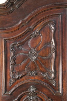 Armadio stile Neorinascimento