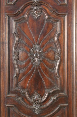 Armadio stile Neorinascimento