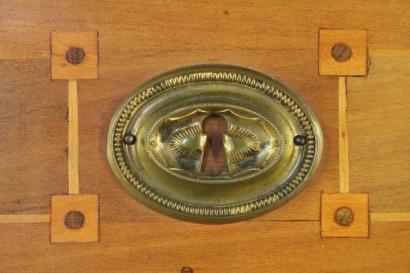 bottega del 900, mobili in stile, cassettiera 900, cassettiera neoclassico, cassettiera meta 900, cassettiera ciliegio, cassettiera in stile neoclassico, cassettiera italia, cassettiera