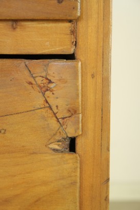 bottega del 900, mobili in stile, cassettiera 900, cassettiera neoclassico, cassettiera meta 900, cassettiera ciliegio, cassettiera in stile neoclassico, cassettiera italia, cassettiera