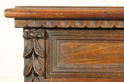 Comodini Neorinascimento