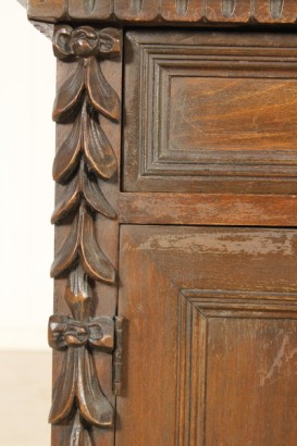 Comodini Neorinascimento