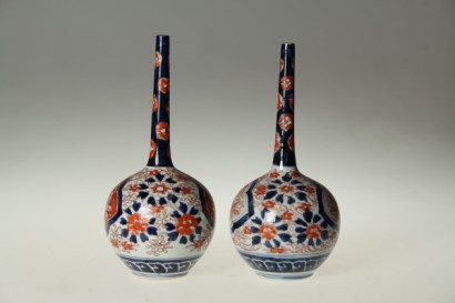 Coppia di vasetti in ceramica