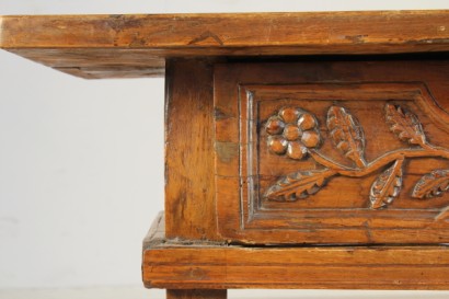 Tavolo Neorinascimento