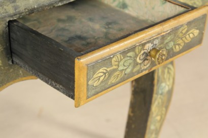 bottega del 900, mobili in stile, tavolino decorato, tavolino legno laccato, tavolino XX secolo, tavolino del 900, tavolino italia, tavolino