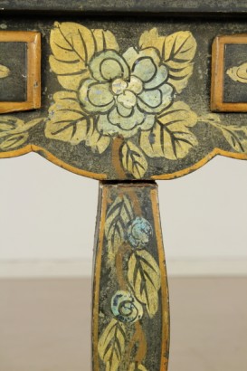 bottega del 900, mobili in stile, tavolino decorato, tavolino legno laccato, tavolino XX secolo, tavolino del 900, tavolino italia, tavolino