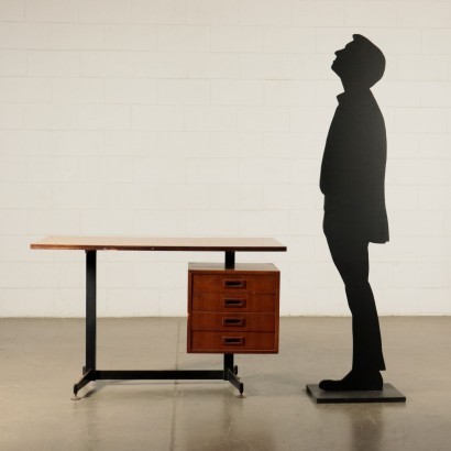 modernariato, modernariato di design, scrivania, scrivania modernariato, scrivania di modernariato, scrivania italiana, scrivania vintage, scrivania anni '60, scrivania design anni 60