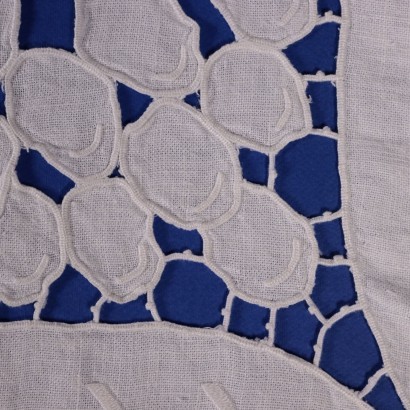 Tovaglia In Lino Ricamata Ad Intaglio