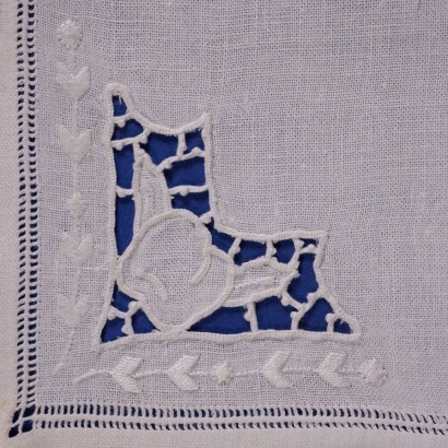 Tovaglia In Lino Ricamata Ad Intaglio