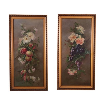 Coppia di composizioni naturalistiche