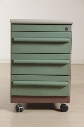 cassettiera di modernariato, cassettiera con rotelle anni 60-70, cassettiera in metallo, tre cassetti, piano in legno laminato