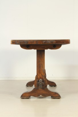 Bottega del 900, neo-Renaissance, table, table frattino walnut, Walnut table, table table of the 20th century, 900, Italy, table table