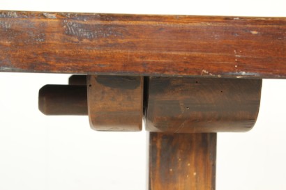 Bottega del 900, neo-Renaissance, table, table frattino walnut, Walnut table, table table of the 20th century, 900, Italy, table table