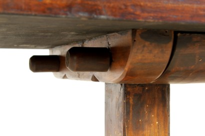 Bottega del 900, neo-Renaissance, table, table frattino walnut, Walnut table, table table of the 20th century, 900, Italy, table table