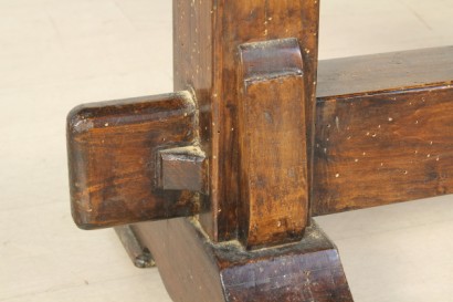 Bottega del 900, neo-Renaissance, table, table frattino walnut, Walnut table, table table of the 20th century, 900, Italy, table table