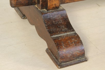 Bottega del 900, neo-Renaissance, table, table frattino walnut, Walnut table, table table of the 20th century, 900, Italy, table table