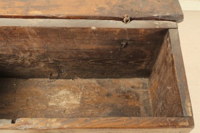 antiques, furniture, chest, chest in solid chestnut, chest half 800, 800 chest, chest Italy, chest