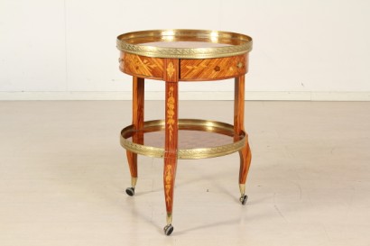 Tavolino intarsiato in legni vari