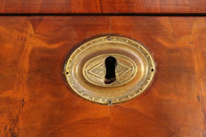 antiquariato, cassettoni, cassettone I Impero, cassettone meta 800, cassettone austria, cassettone mogano, cassettone piuma di mogano, cassettone