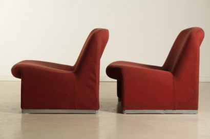 Anonyme chaise castelli 70 ans_7752 paire de chaises modernes, châteaux de fauteuils, armature en métal anonymes des années 70, mousse, tissu d'ameublement