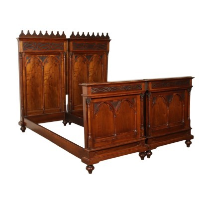 Letto in Stile Neogotico
