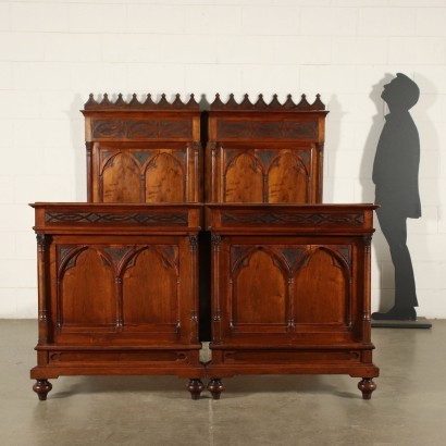 Letto in Stile Neogotico