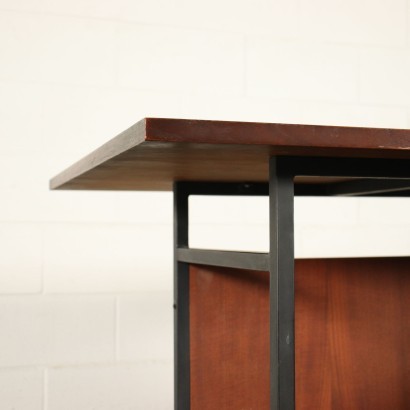 modernariato, modernariato di design, scrivania, scrivania modernariato, scrivania di modernariato, scrivania italiana, scrivania vintage, scrivania anni '60, scrivania design anni 60