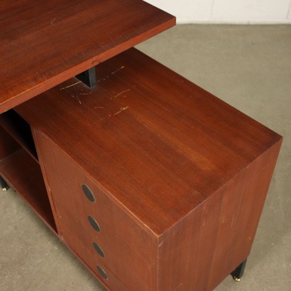 modernariato, modernariato di design, scrivania, scrivania modernariato, scrivania di modernariato, scrivania italiana, scrivania vintage, scrivania anni '60, scrivania design anni 60