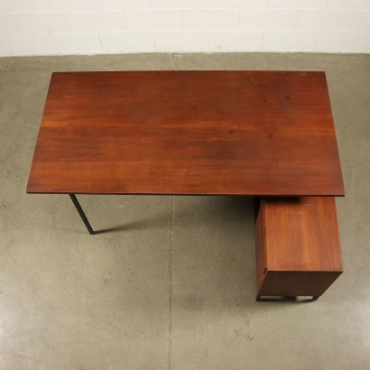 modernariato, modernariato di design, scrivania, scrivania modernariato, scrivania di modernariato, scrivania italiana, scrivania vintage, scrivania anni '60, scrivania design anni 60