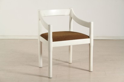 poltroncina carimate di modernariato, poltroncina cassina modello carimate, designer vico magistretti, poltroncina carimate 1960, struttura in legno, seduta imbottita, rivestimento in tessuto
