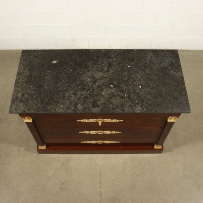 antiquariato, cassettone, antiquariato cassettone, cassettone antico, cassettone antico italiano, cassettone di antiquariato, cassettone neoclassica, cassettone del 800, comò, antiquariato comò, comò antico, comò antico italiano, comò di antiquariato, comò neoclassica, comò del 800,Comò Francese Restaurazione