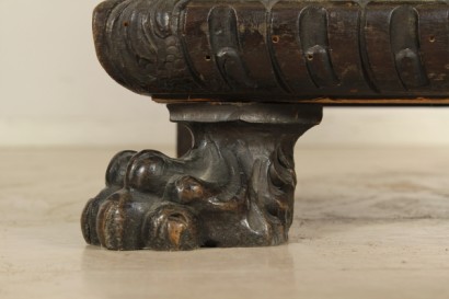 Piccola libreria_78906 piccola libreria, impiallaccio in noce, zampe ferine