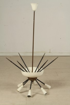 Deckenleuchte durch moderne, 50 Jahre Aluminium Lampe, schwarz lackiertem Metall und Messing