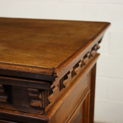 Chest Of Drawers Walnut Italy 18th Century