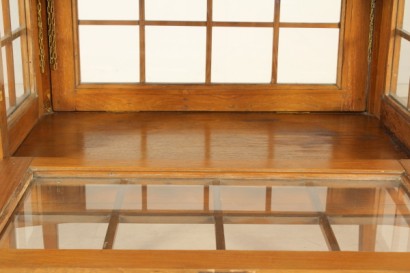 bottega del 900, mobili in stile, tavolino vetrinetta, tavolino olmo, vetrinetta olmo, tavolino XX secolo, vetrinetta XX secolo, tavolino italia, vetrinetta italia, tavolino, vetrinetta
