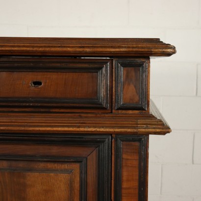 Credenza Piemontese