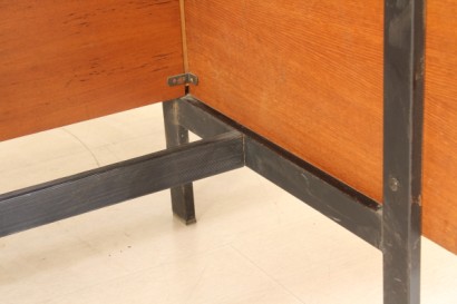 Scrivania modernariato_79707 modernariato, scrivania modernariato, scrivania anni 50, scrivania anni 60, scrivania con cassetti, legno e teak, piano in formica