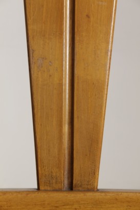 quatre chaises du modernisme, quatre ans de chaises 40, chaises en hêtre, assise rembourrée, ciel enveloppe