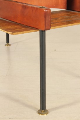 Tavolino anni 60_79834 modernariato, tavolino modernariato, tavolino anni 60, tavolino legno impiallacciato, metallo verniciato