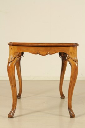 Mesa de estilo Chippendale