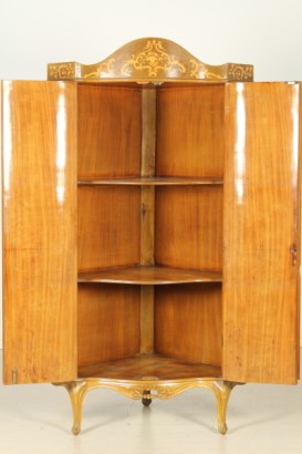 Cantonale_80417 tienda de 900, estilo antiguo, barroco, esquina gabinete primero cantonal 900