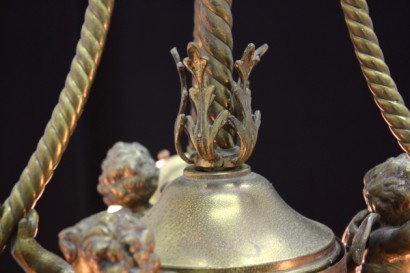 bottega 900, antiquariato, illuminazione, lampadario in ottone, vetri bianchi serigrafati