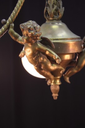 bottega 900, antiquariato, illuminazione, lampadario in ottone, vetri bianchi serigrafati